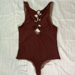 ACACIA ONE PIECE
